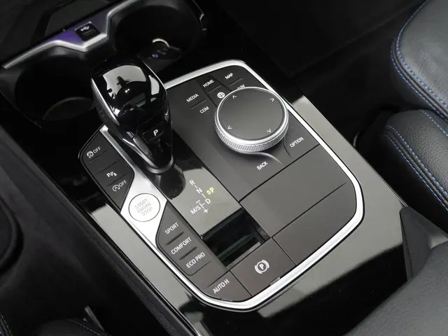 BMW 1 Serie 118i 2024 Benzine 15