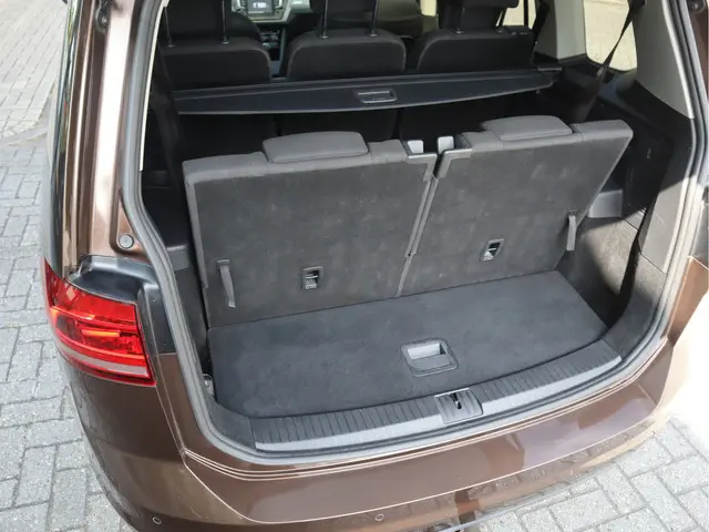 Volkswagen Touran 1.2 TSI Connected Series 2017 Benzine 5