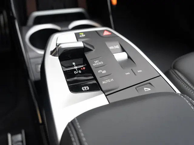 BMW X1 xDrive25e 2026 Hybride Benzine 29