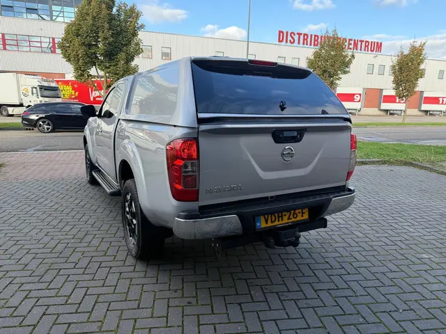 Nissan Navara 2.3 dCi N-Connecta King Cab 2019 Diesel 8