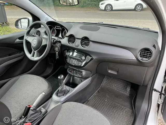 Opel ADAM 1.2,Airco,NAP! 2013 Benzine 19
