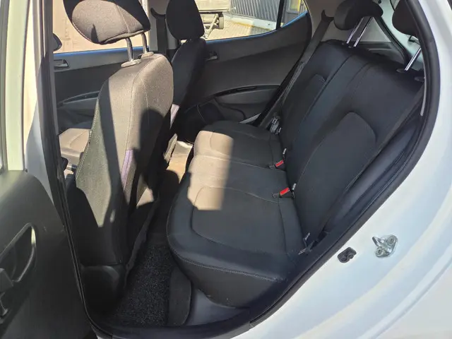 Hyundai i10 1.0i Comfort 2017 Benzine 14