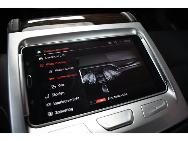 BMW 7 Serie M760Li xDrive 2019 Benzine 70