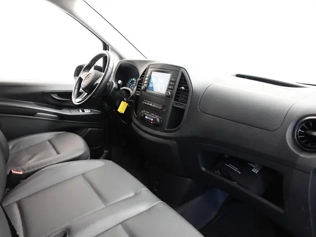 Mercedes-Benz Vito 114 CDI Lang 2024 Diesel 42
