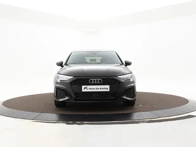 Audi A3 Sportback 35 TFSI S edition 2024 Benzine 2