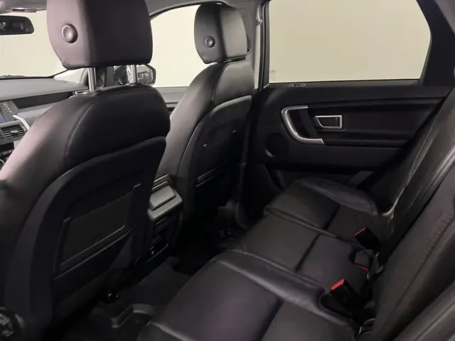Land Rover Discovery Sport 2.0 TD4 SE 2018 Diesel 12