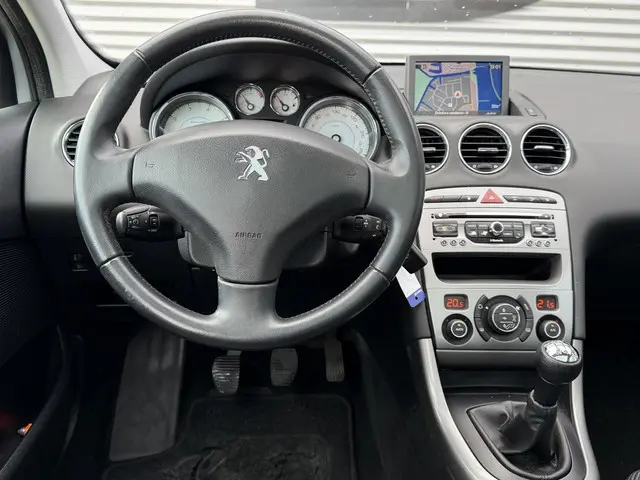 Peugeot 308 2