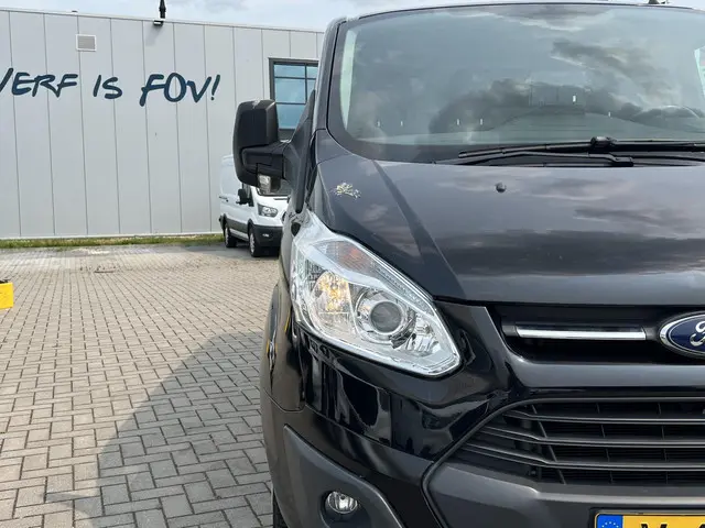 Ford Transit Custom 2
