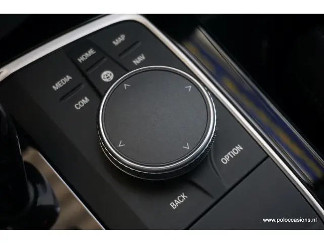 BMW 1 Serie 118i Sport-line 2020 Benzine 20