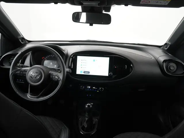 Toyota Aygo X 1.0 VVT-i MT Premium 2024 Benzine 12