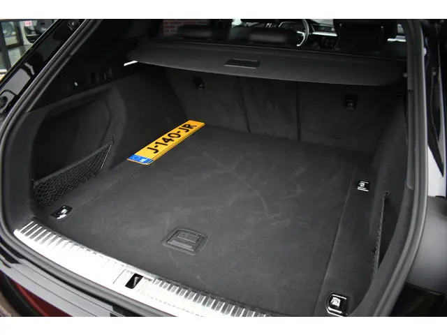 Audi e-tron 55 quattro S-Edition 2019 Elektrisch 27