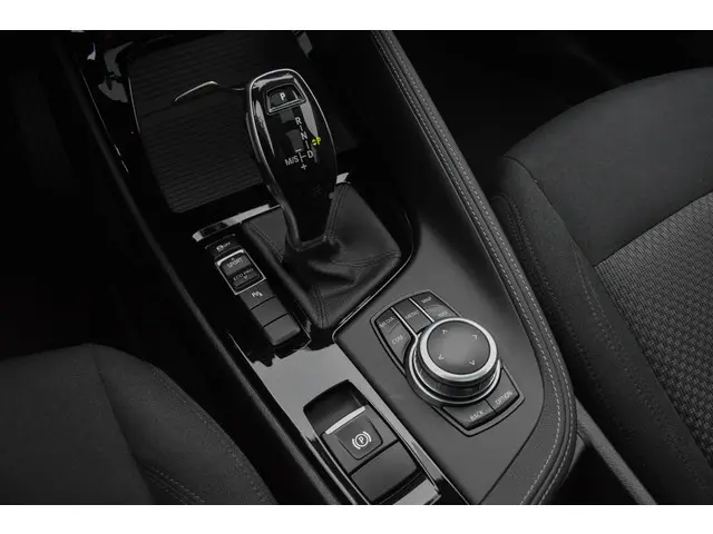 BMW X2 sDrive20i High Executive 2018 Benzine 17