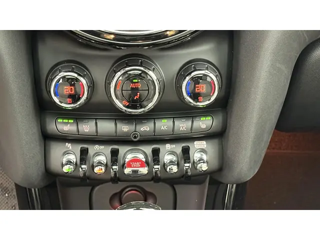 MINI Cooper Mini 1.5 60 Years Edition 2020 Benzine 20