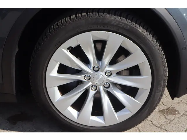 Tesla Model X 75D Base 7p. 2018 Elektrisch 16