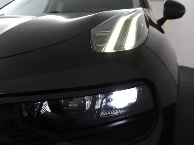 Lynk & Co 01 1.5 2023 Hybride Benzine 12