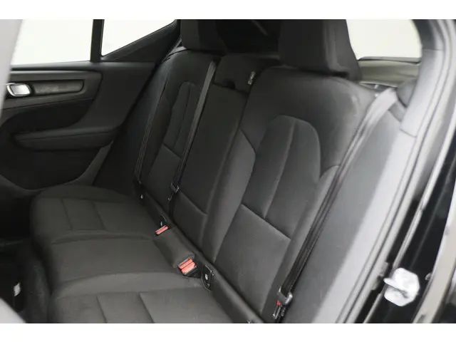 Volvo XC40 1.5 T3 2018 Benzine 24