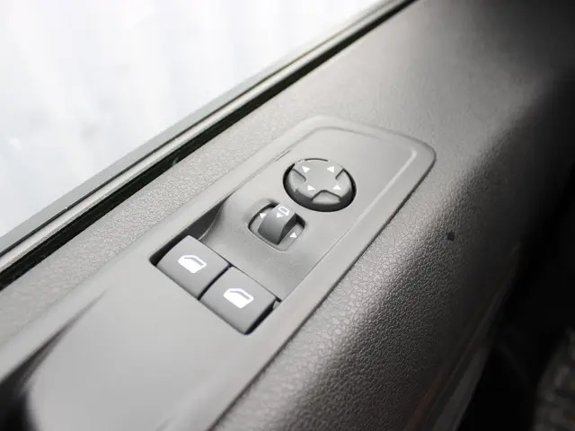 Peugeot e-Traveller Standard 75 kWh 2025 Elektrisch 31