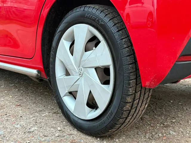 Toyota Aygo 1.0 VVT-i x-play/SIDE BARS 2015 Benzine 12