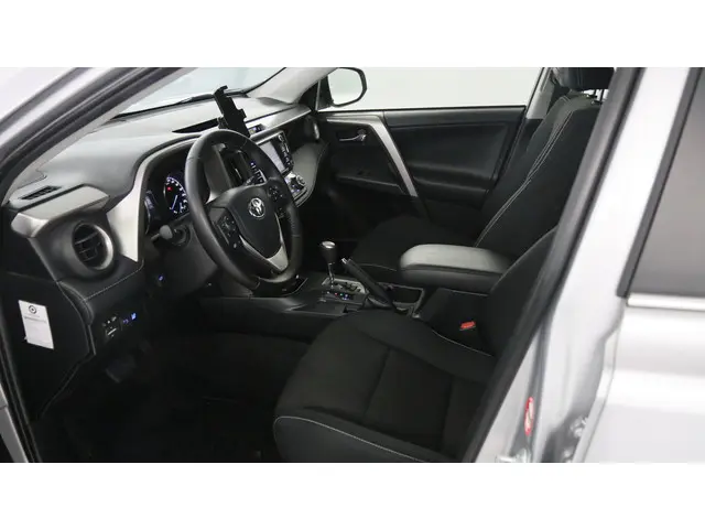 Toyota RAV4 2.5 Hybrid AWD Dynamic 2017 Hybride Benzine 15