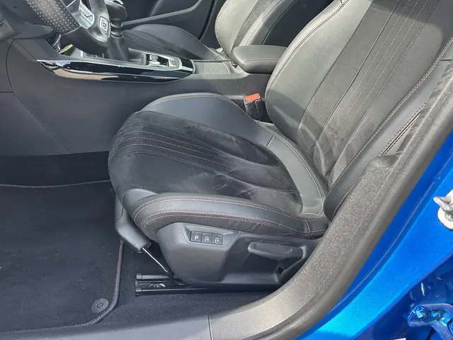 Peugeot 308 SW 1.2 Turbo 130 PK GT 2020 Benzine 47