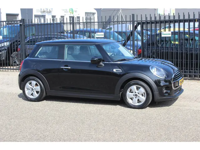 MINI Cooper Mini 1.5 Navigatie, 136PK! 2020 Benzine 6