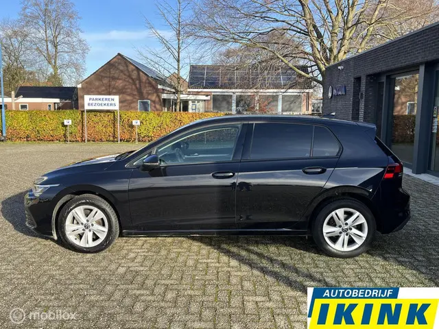 Volkswagen Golf 1.5 eTSI Life Business 2022 Benzine 3