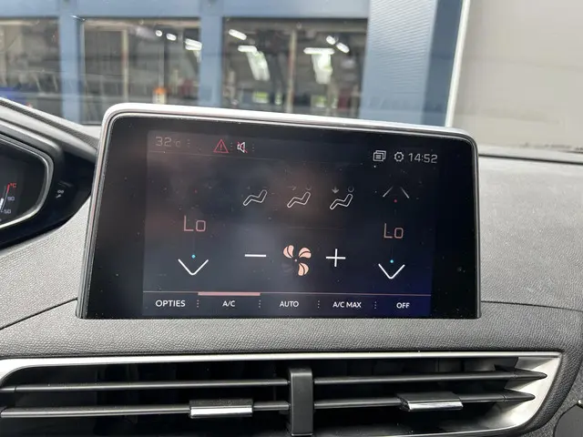 Peugeot 3008 1.2 Turbo 130 PK GT Line 2019 Benzine 25