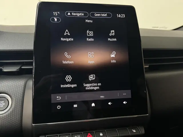 Mitsubishi Colt 1.0T MT First Edition 2024 Benzine 10