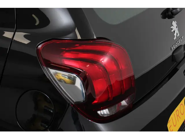 Peugeot 108 1.0 e-VTi Active 2021 Benzine 18