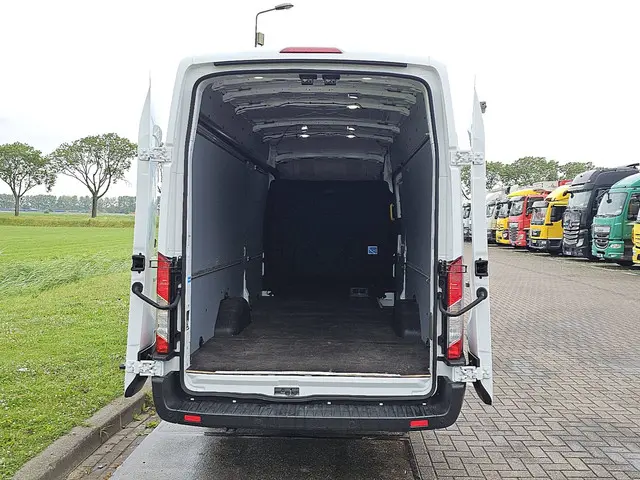 Ford Transit 2.0 2024 Diesel 13