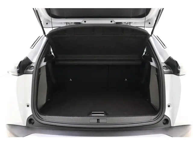 Peugeot 2008 1.2 PureTech 100 Allure 2024 Benzine 13