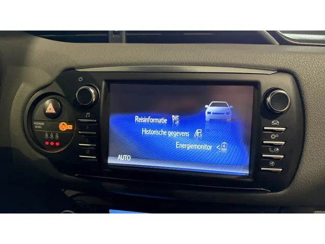 Toyota Yaris 1.5 Hybrid Active 2019 Hybride Benzine 11