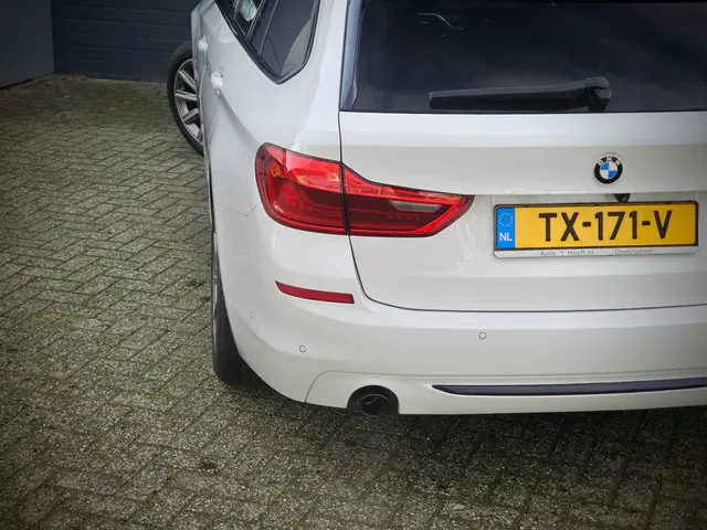 BMW 5 Serie Touring 520i High Executive 2018 Benzine 5
