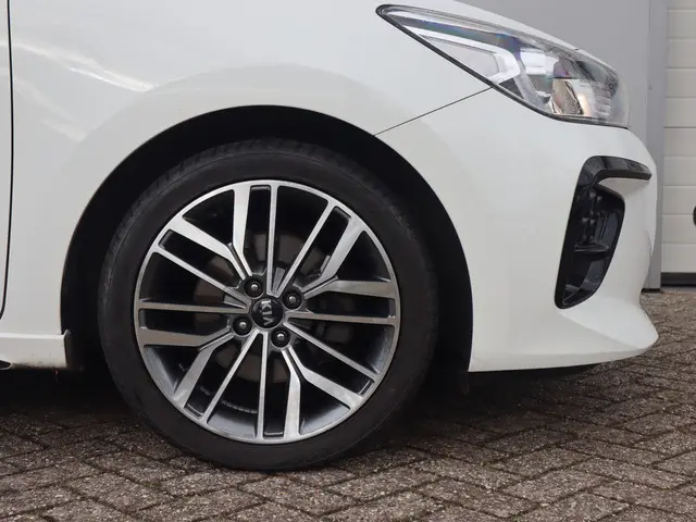 Kia Rio 1.0 T-GDI 120pk GT-Line 2019 Benzine 10
