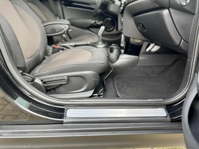 MINI Cooper Mini 1.5 Classic 2023 Benzine 14