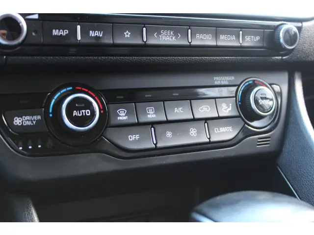 Kia Niro 1.6 GDi PHEV DynamicLine 2022 Hybride Benzine 24