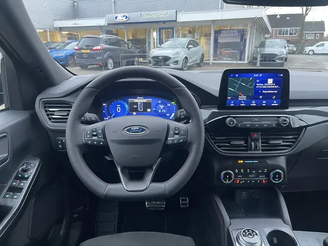 Ford Kuga 2.5 PHEV ST-Line X 2024 Hybride Benzine 9