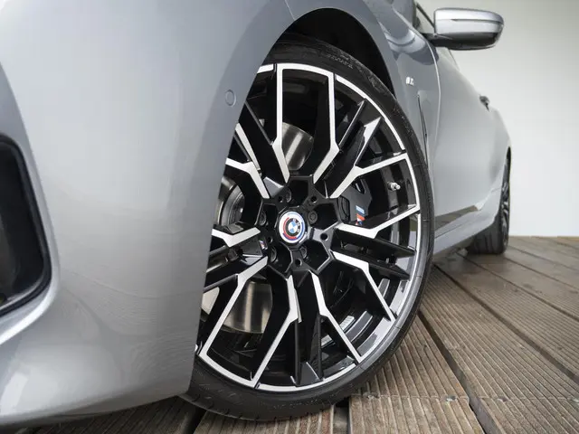 BMW 8 Serie Coupé 840i 2023 Benzine 16