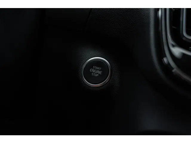 Volvo XC40 2.0 B4 Plus Dark 2024 Benzine 33