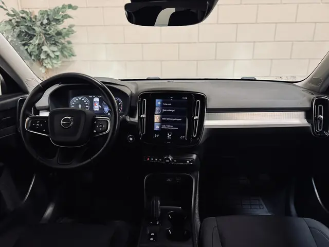 Volvo XC40 3
