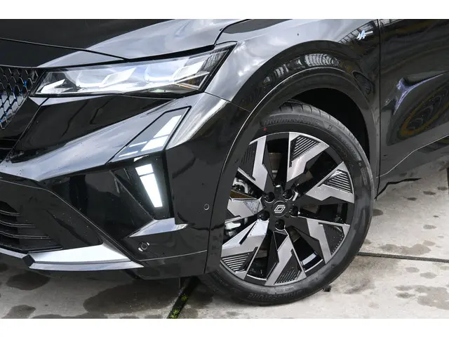 Renault Rafale esprit Alpine 2026 Hybride Benzine 7