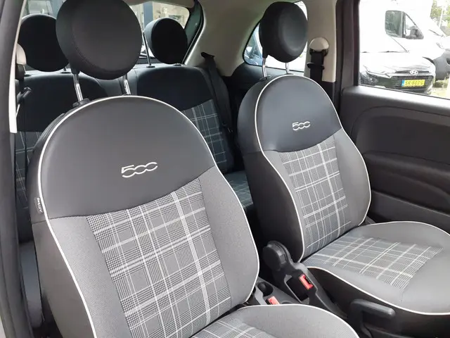 Fiat 500 1.2 Lounge *airco*pano*NAVI*PDC achter* 2016 Benzine 6