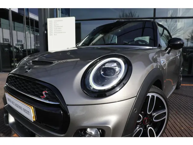 MINI Cooper S Cabrio 2.0 2019 Benzine 7