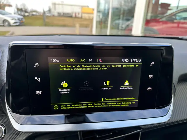 Peugeot 2008 1.2 PureTech Allure Pack 2021 Benzine 29