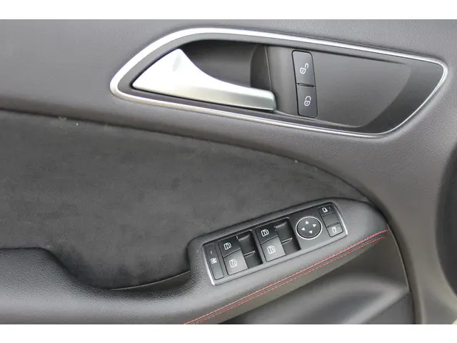 Mercedes-Benz B-Klasse 180 Ambition 2017 Benzine 8