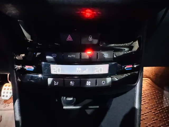 Peugeot 208 1.2 PureTech GT-Line 2019 Benzine 42