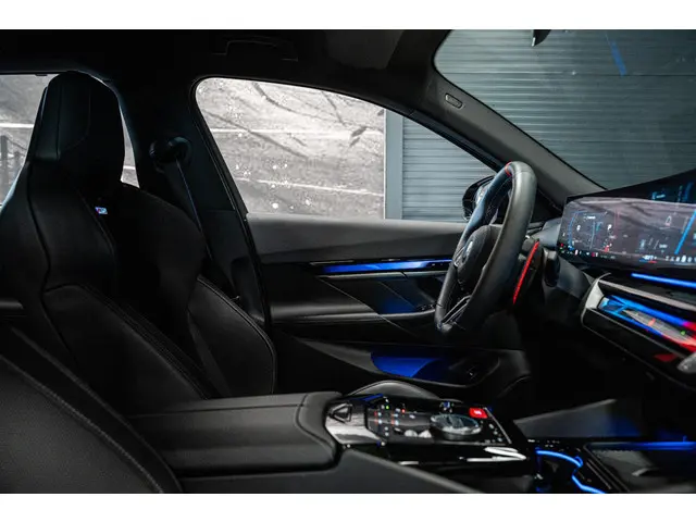 BMW M5 5-serie Touring 2025 Hybride Benzine 55