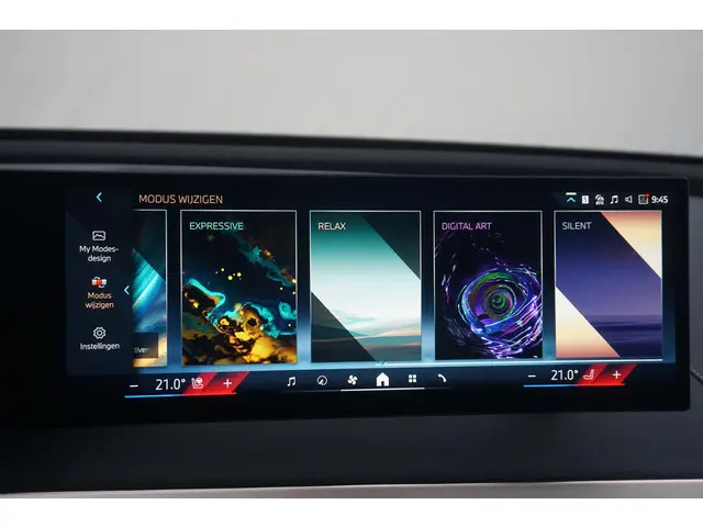 BMW iX xDrive40 2023 Elektrisch 27