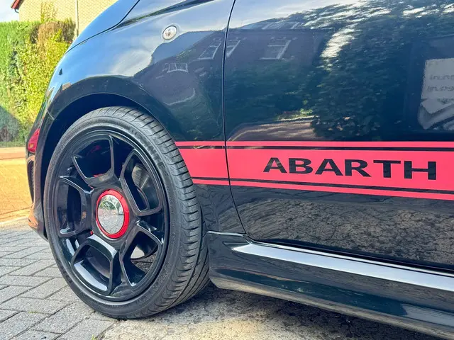 Fiat 500 1.4-16V Abarth 2013 Benzine 4