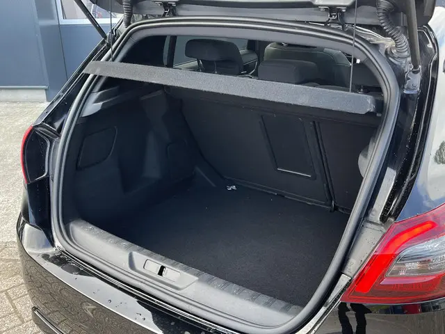 Peugeot 308 1.2 PureTech GT-Line 2020 Benzine 10